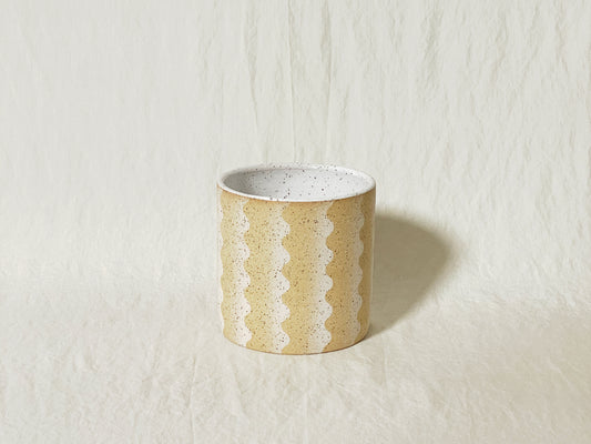 Wavy Cup - Small Pattern - White