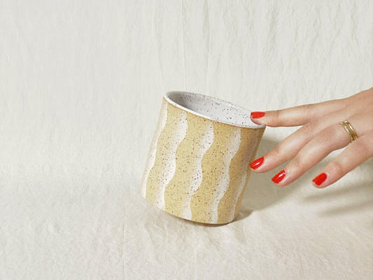 Wavy Cup - Large Pattern - White
