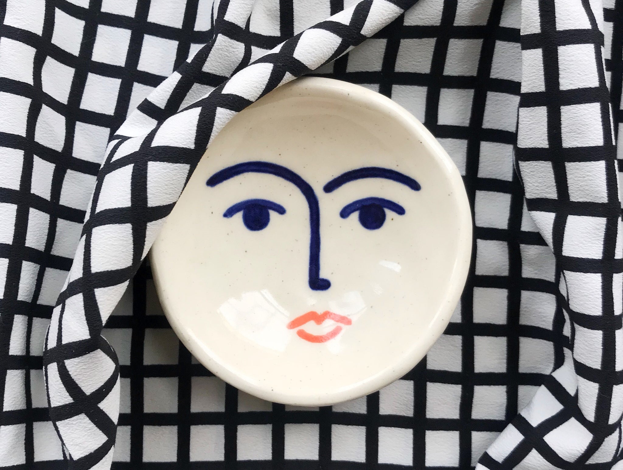 Ceramic Face Dish nº9 / Incense Holder / Ring Dish