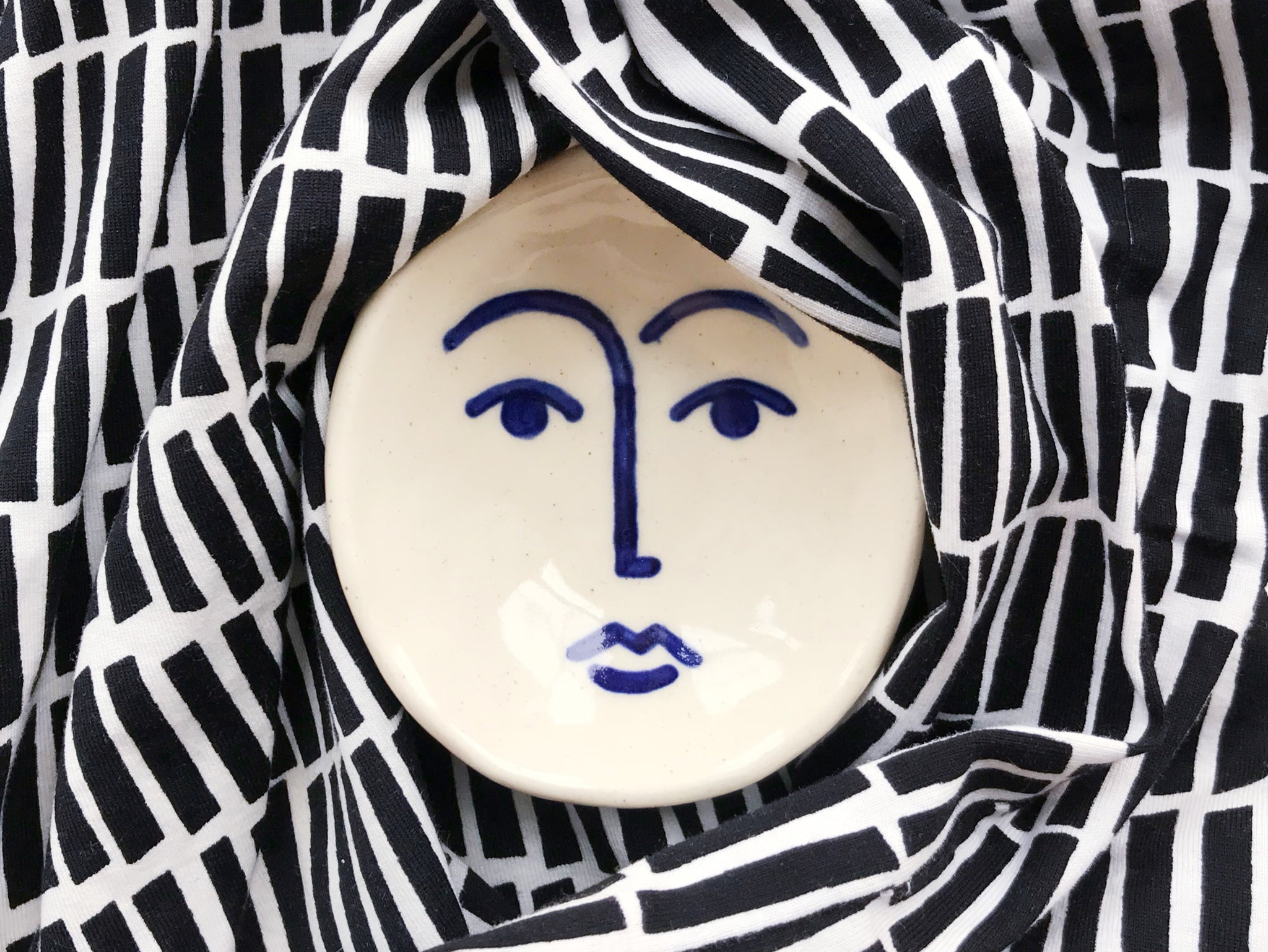 Ceramic Face Dish nº7 / Incense Holder / Ring Dish