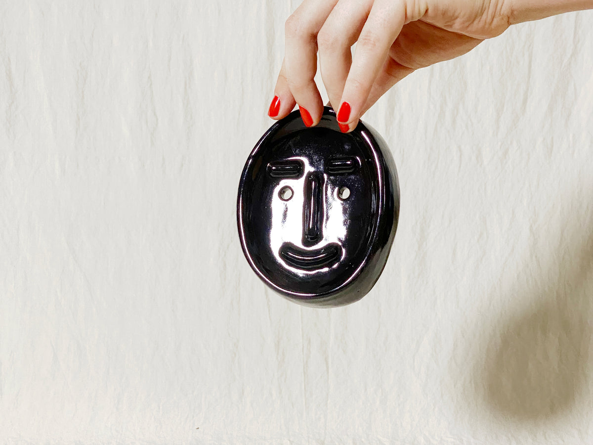 Ceramic Face Soap Dish - Glossy Black