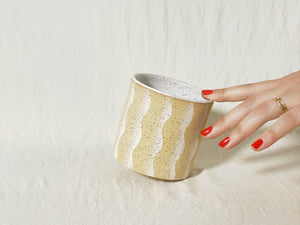 Wavy Cup - Large Pattern - White