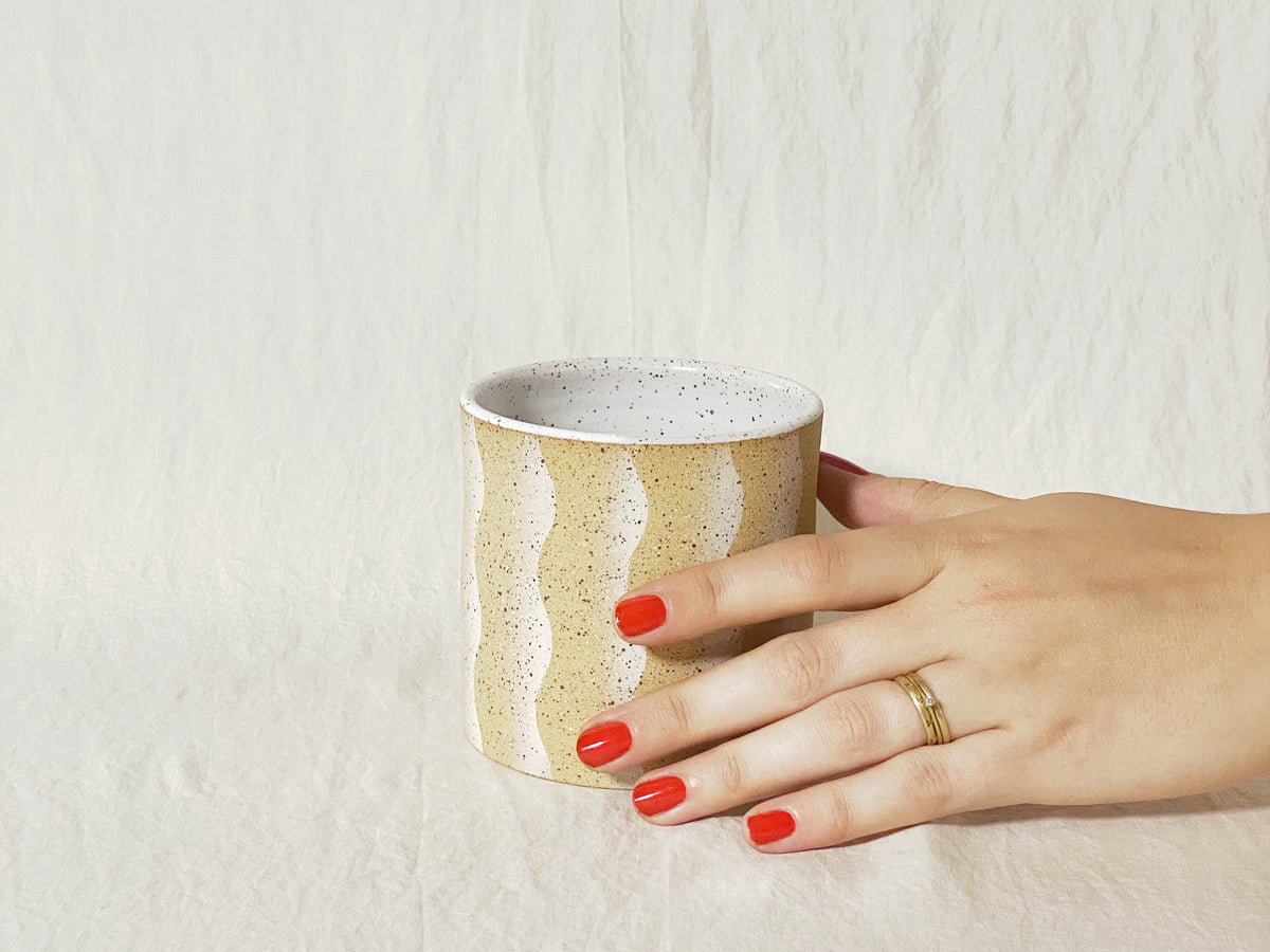 Wavy Cup - Large Pattern - White
