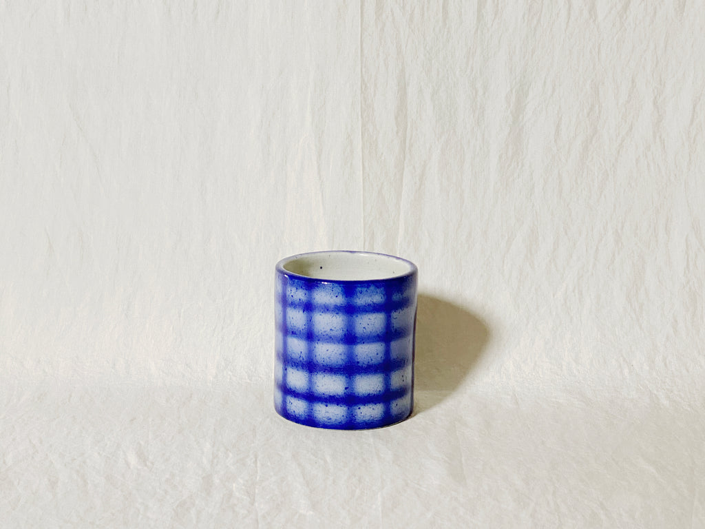 Blurred Gridlines - Small Blue