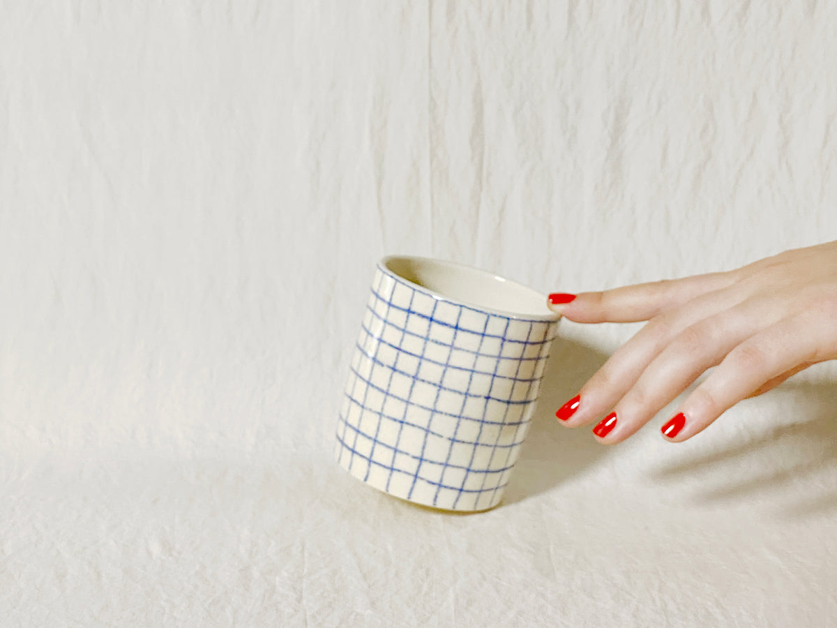 Gridlines - Medium Blue