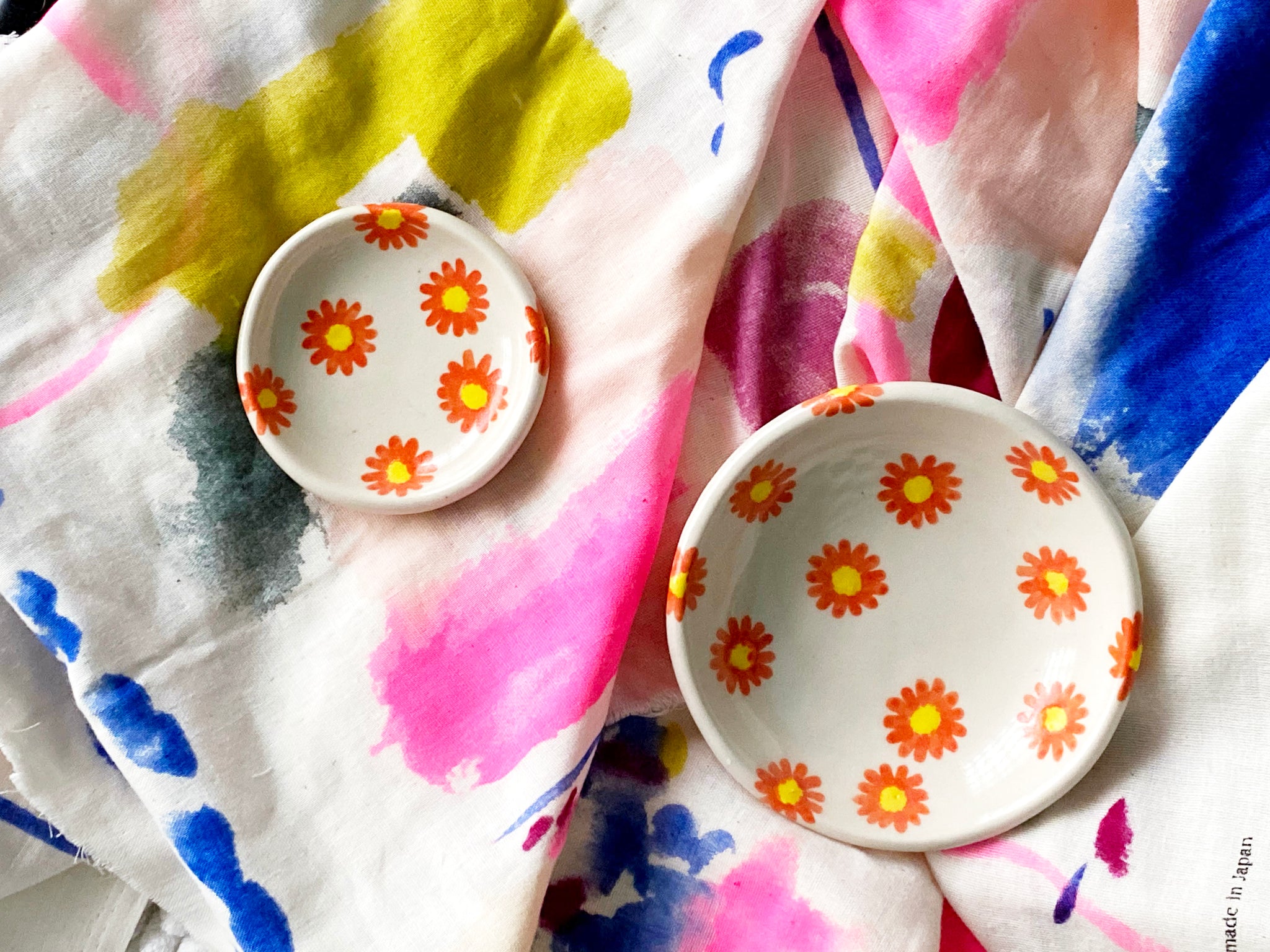 Pre-Order: Trinket Ring Dish - "Daisy" Flower Pattern - Orange