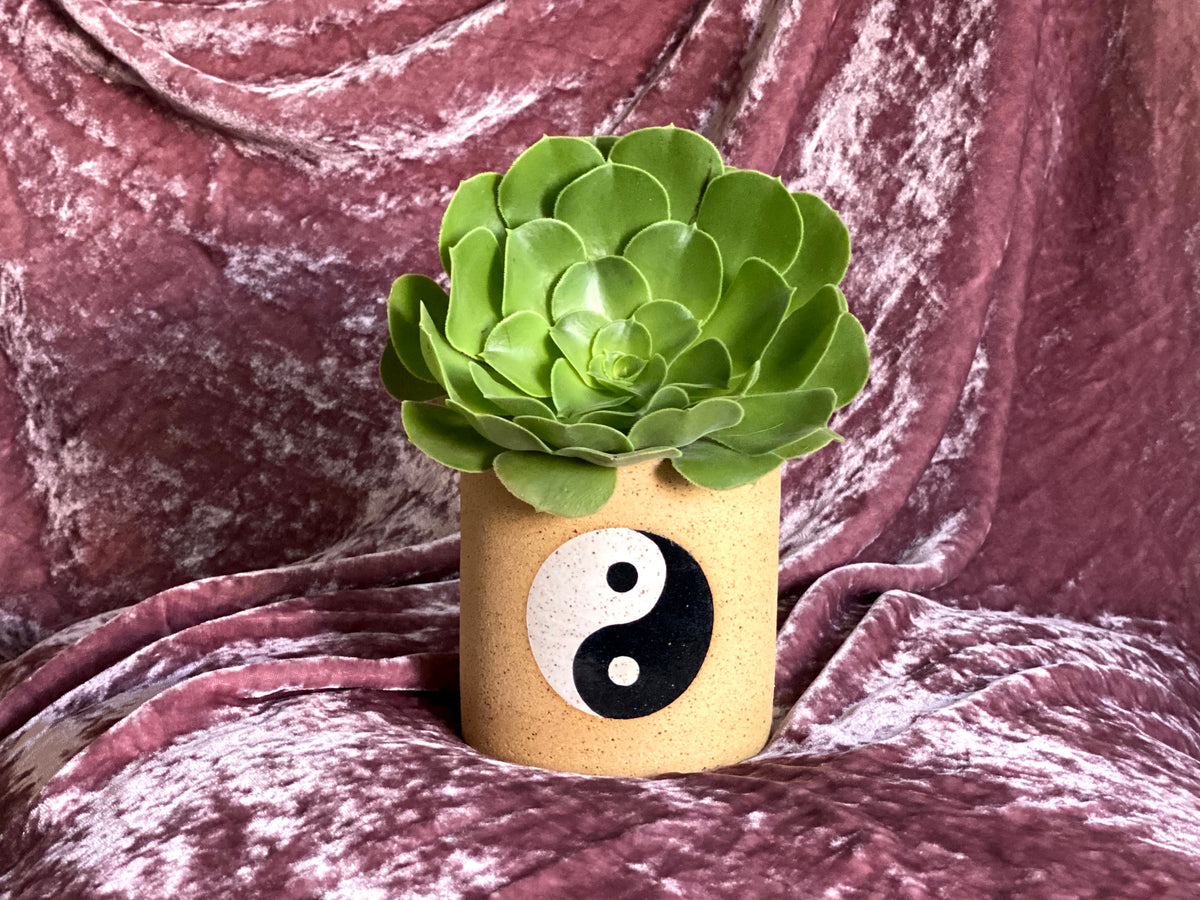 Pre-Order: Yin Yang Planter / Pot